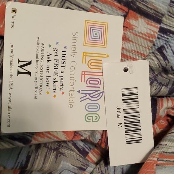 Dress - Picture 3 of 3